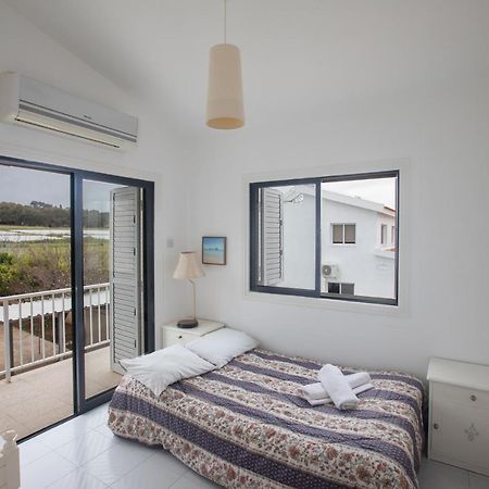Peaceful Cozy Home Great Location 프로타라스 외부 사진